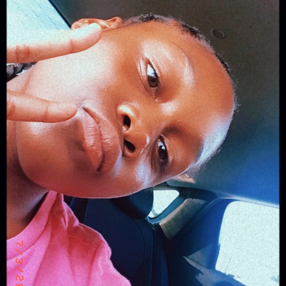 Meet your Posher, Taliya